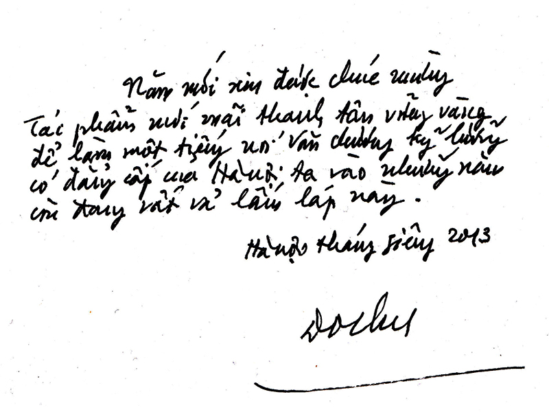 Nh&agrave; văn Đỗ Chu coi trọng đến mức khắt khe với nghề cầm b&uacute;t